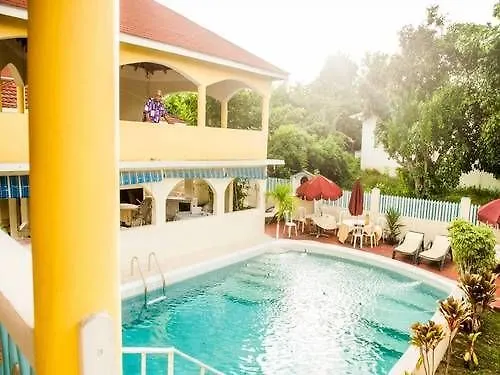Villa La Cage Negril Hotel